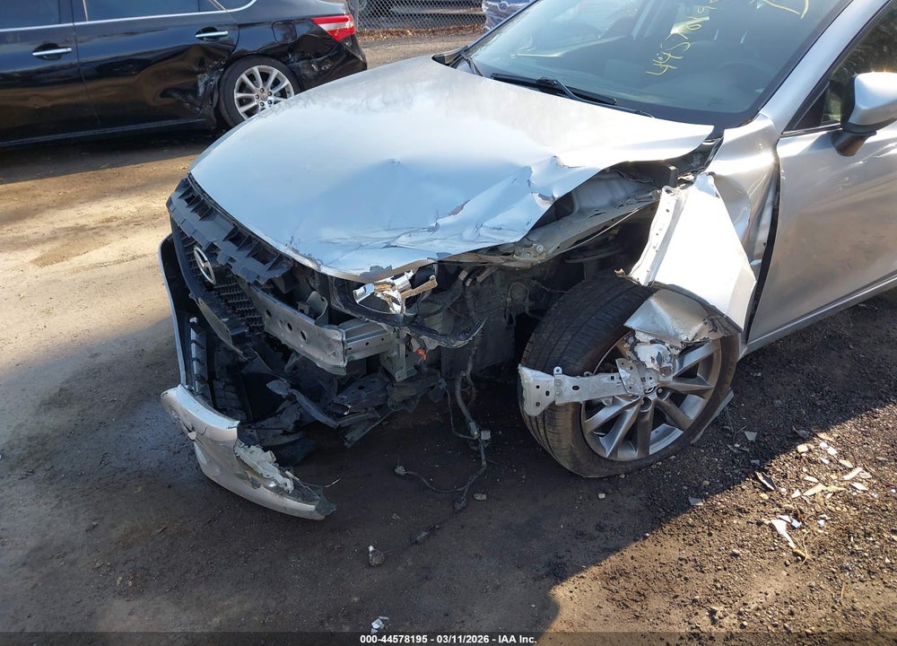 2018 MAZDA 3 TOURING VIN: 3MZBN1V32JM187661
