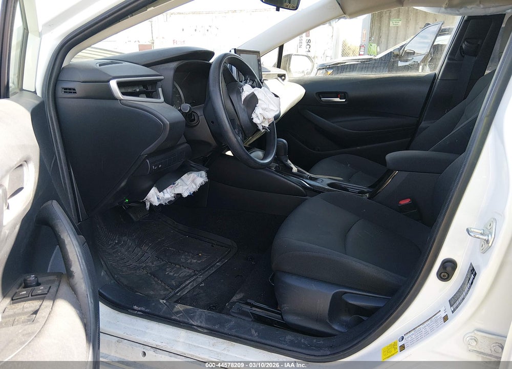 2020 TOYOTA COROLLA LE VIN: JTDEPRAE7LJ087359