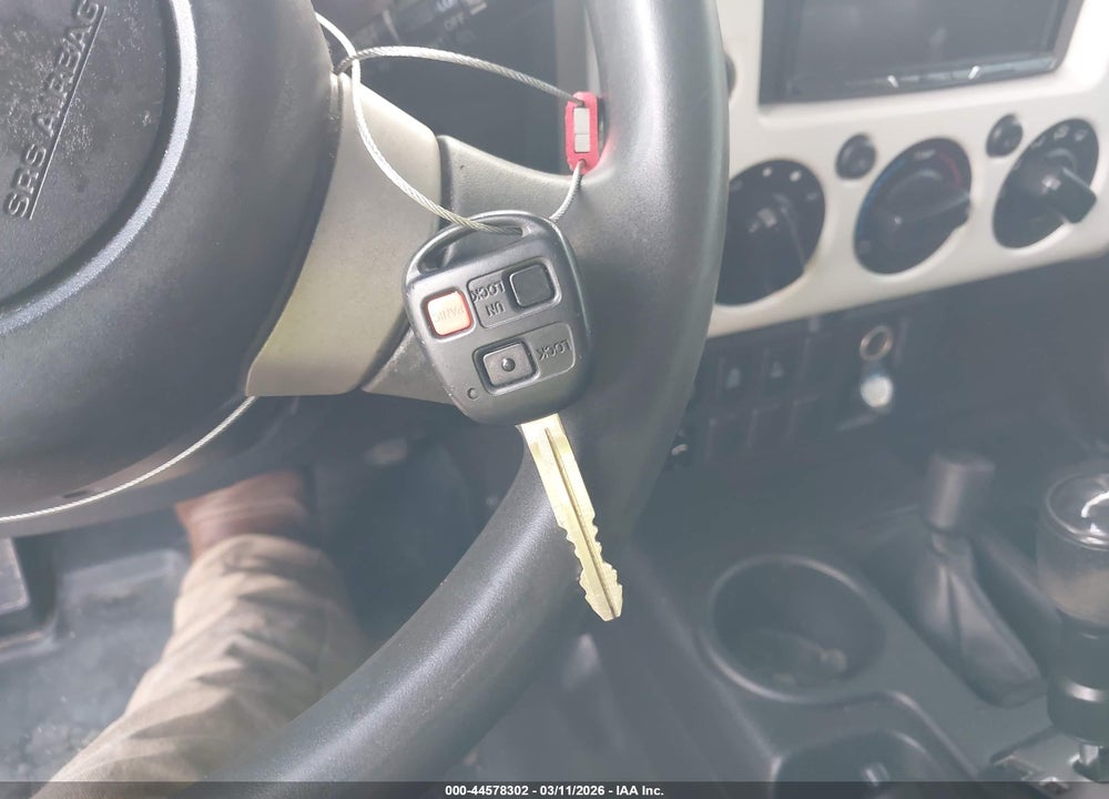 2010 TOYOTA FJ CRUISER VIN: JTEBU4BF7AK086222