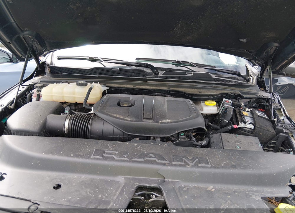 2025 RAM 1500 WARLOCK  4X4 5'7 BOX VIN: 1C6SRFGP1SN682906