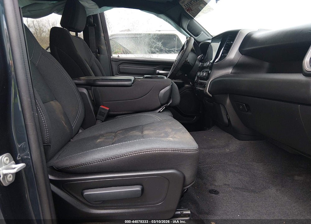 2025 RAM 1500 WARLOCK  4X4 5'7 BOX VIN: 1C6SRFGP1SN682906