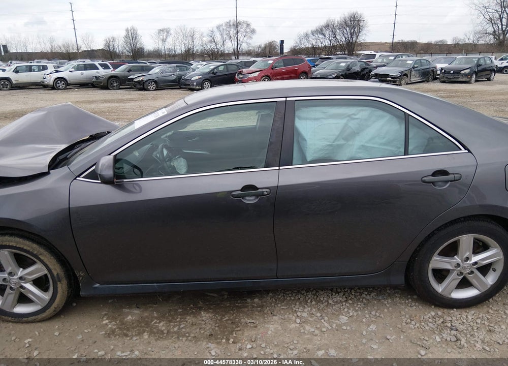 2014 TOYOTA CAMRY SE VIN: 4T1BF1FK2EU783260