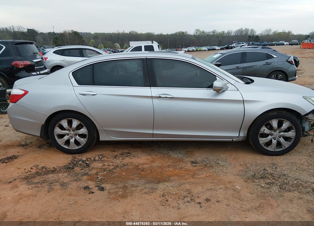 2013 HONDA ACCORD EX VIN: 1HGCR2F72DA022442