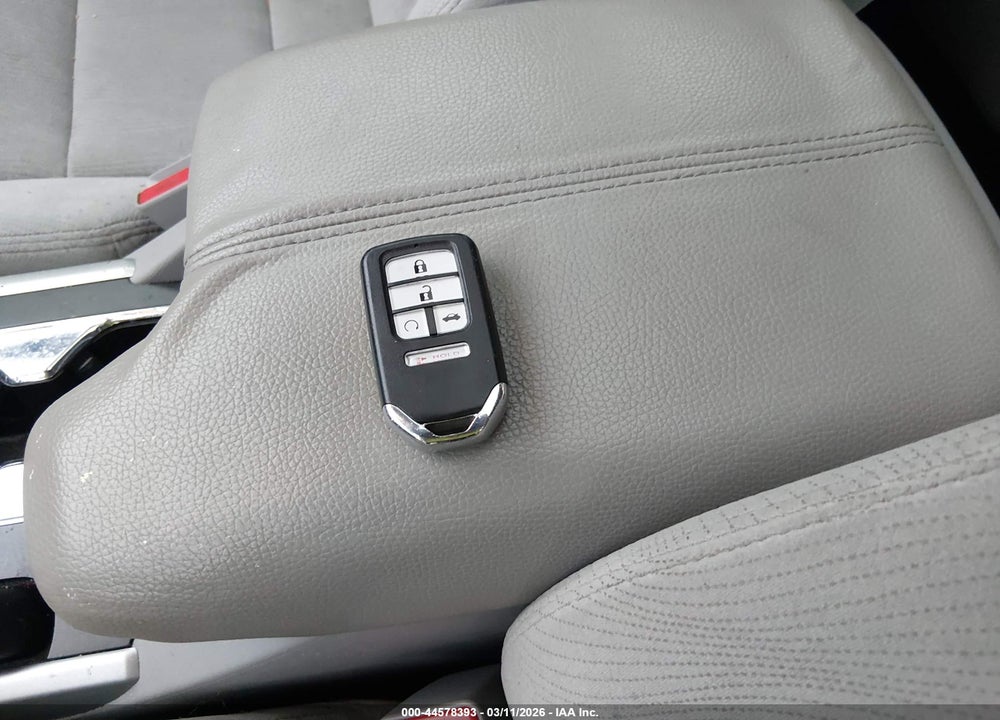 2013 HONDA ACCORD EX VIN: 1HGCR2F72DA022442