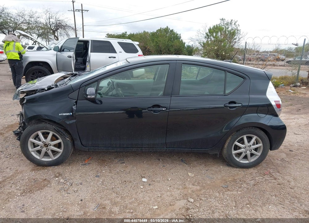 2012 TOYOTA PRIUS C THREE VIN: JTDKDTB32C1029326