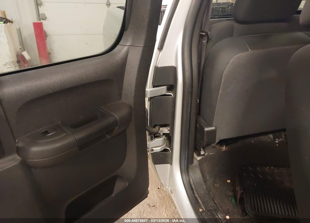 2013 CHEVROLET SILVERADO 1500 LT VIN: 1GCRKSE76DZ199592