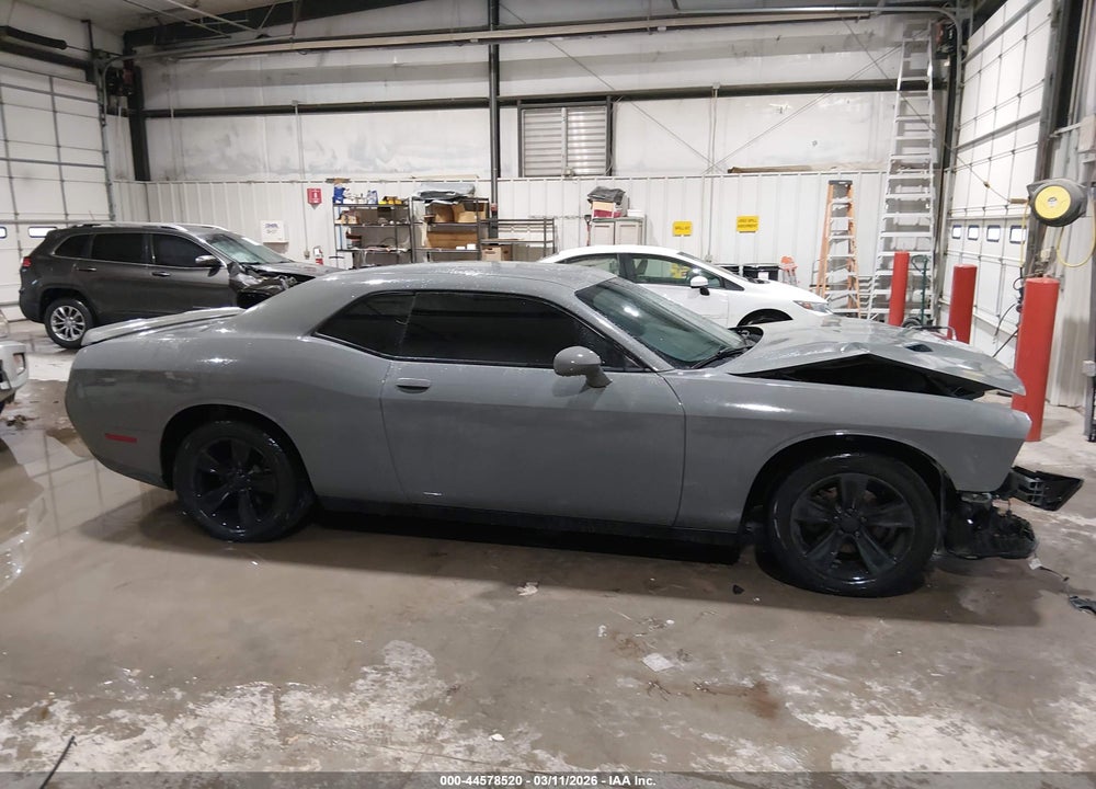 2018 DODGE CHALLENGER SXT VIN: 2C3CDZAG3JH294609