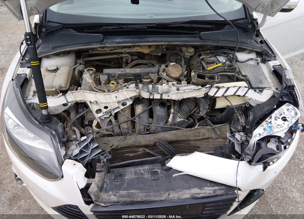 2013 FORD FOCUS TITANIUM VIN: 1FADP3N26DL138225