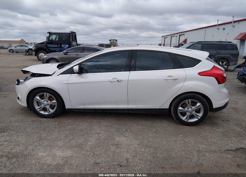 2013 FORD FOCUS TITANIUM VIN: 1FADP3N26DL138225