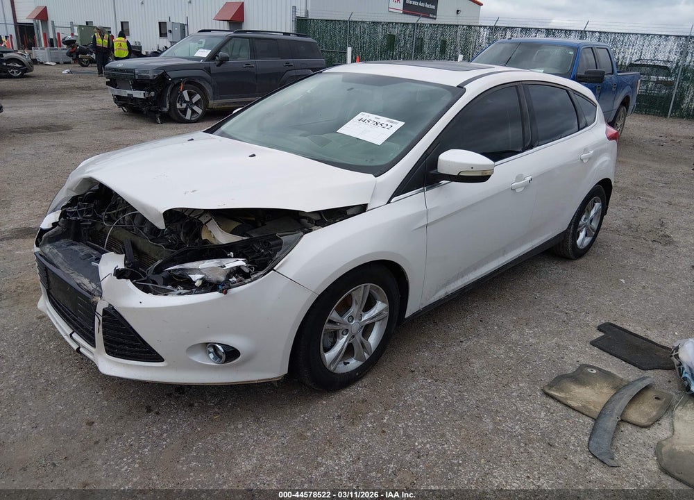 2013 FORD FOCUS TITANIUM VIN: 1FADP3N26DL138225