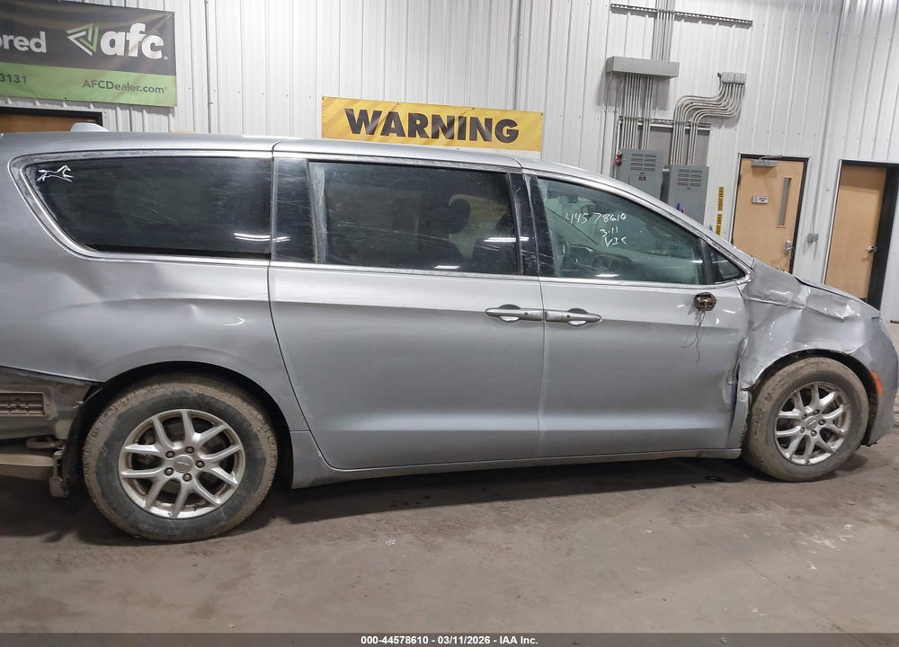 2017 CHRYSLER PACIFICA TOURING VIN: 2C4RC1DG1HR610616