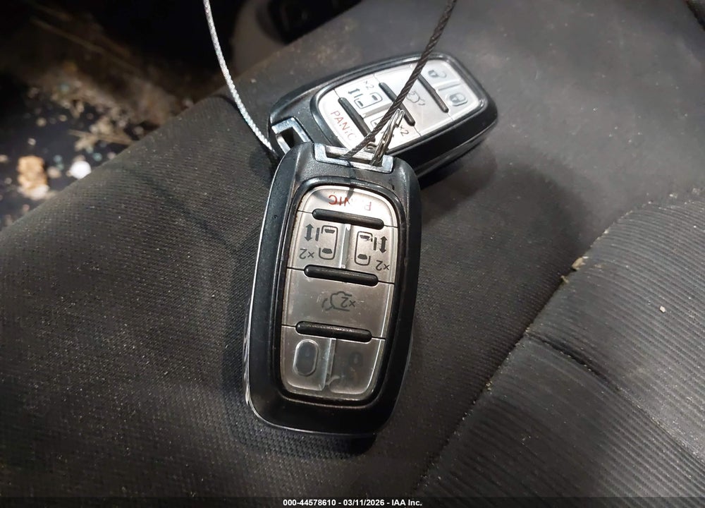 2017 CHRYSLER PACIFICA TOURING VIN: 2C4RC1DG1HR610616