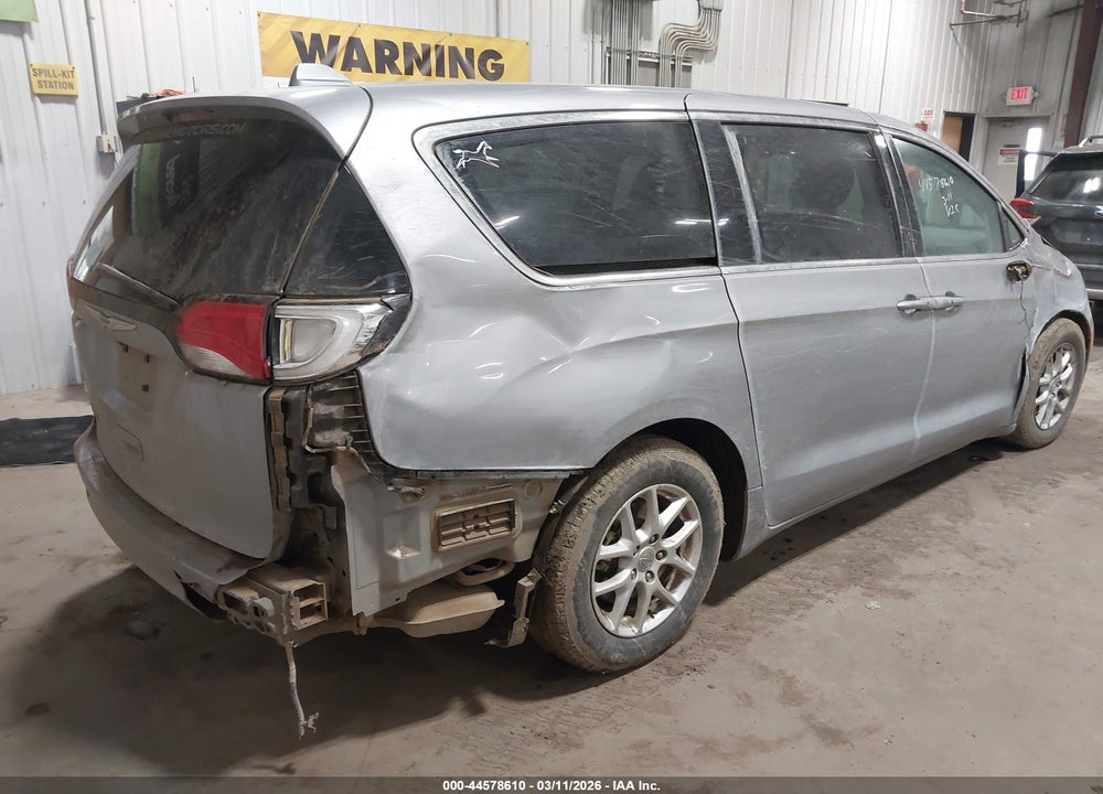 2017 CHRYSLER PACIFICA TOURING VIN: 2C4RC1DG1HR610616