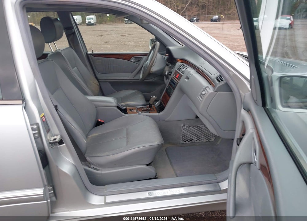 2002 MERCEDES-BENZ E 320 SPECIAL EDITION VIN: WDBJF65J62B409522