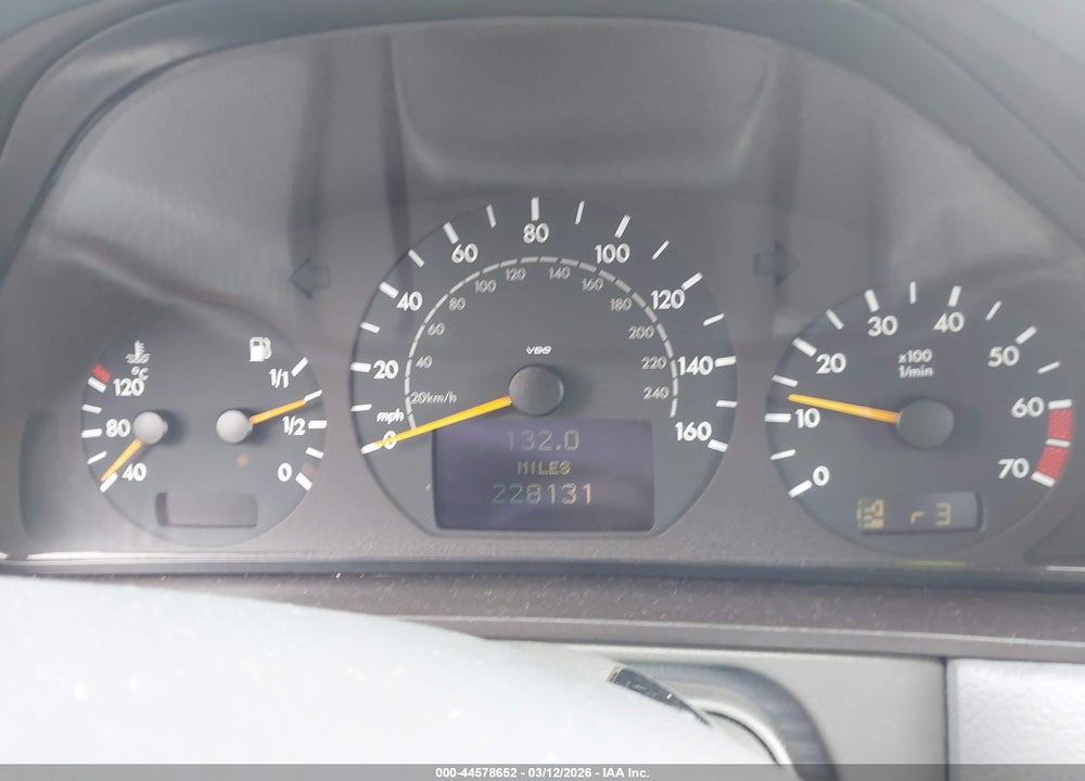 2002 MERCEDES-BENZ E 320 SPECIAL EDITION VIN: WDBJF65J62B409522