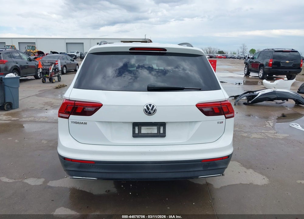 2018 VOLKSWAGEN TIGUAN 2.0T S VIN: 3VV1B7AX6JM074493