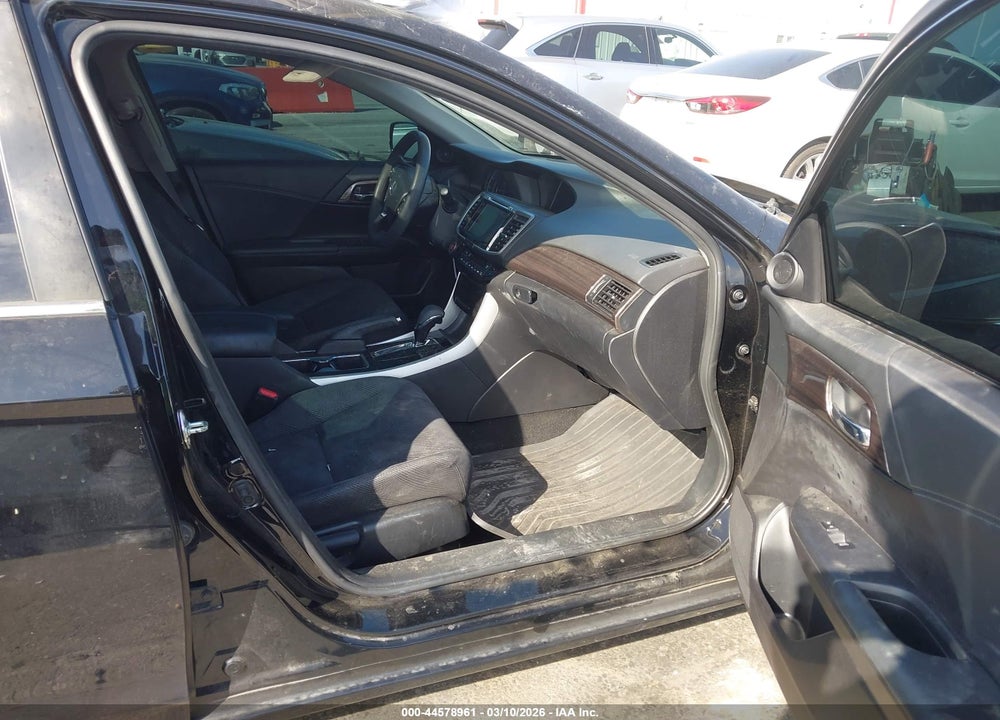 2017 HONDA ACCORD EX VIN: 1HGCR2F7XHA228758