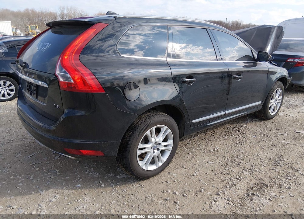 2016 VOLVO XC60 T5 DRIVE-E PREMIER VIN: YV440MDK1G2922678