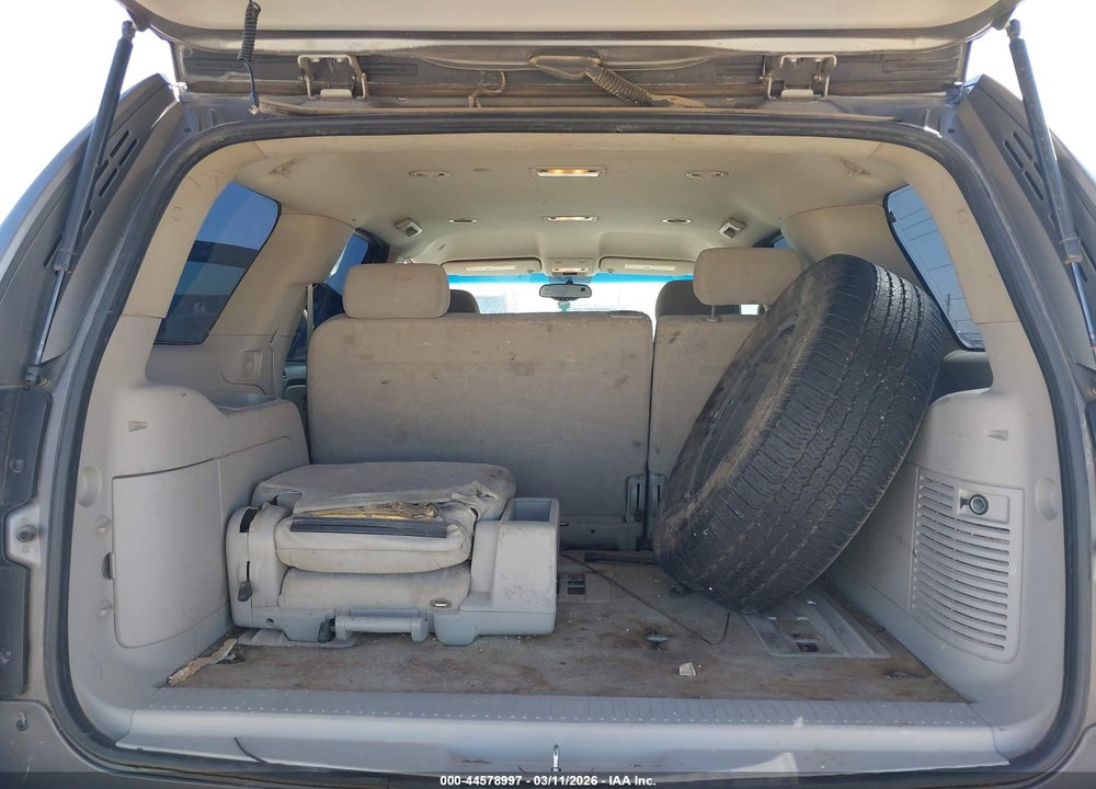 2007 CHEVROLET TAHOE LT VIN: 1GNFC13017R386105