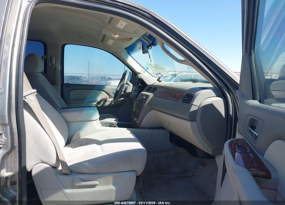 2007 CHEVROLET TAHOE LT VIN: 1GNFC13017R386105