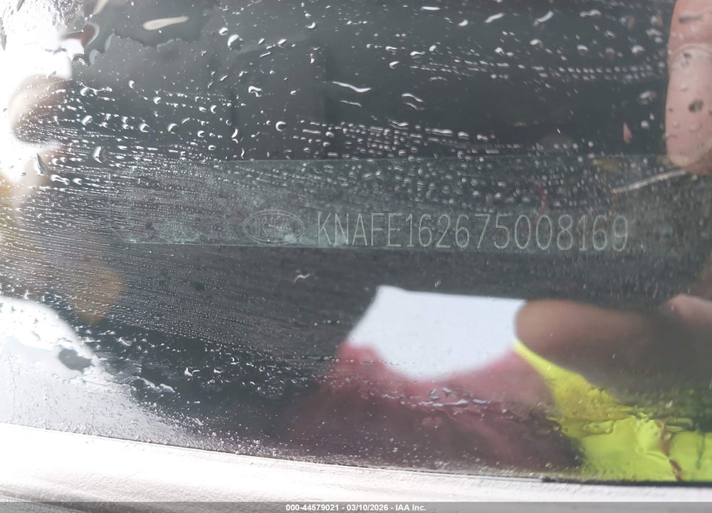 2007 KIA SPECTRA5 SX VIN: KNAFE162675008169