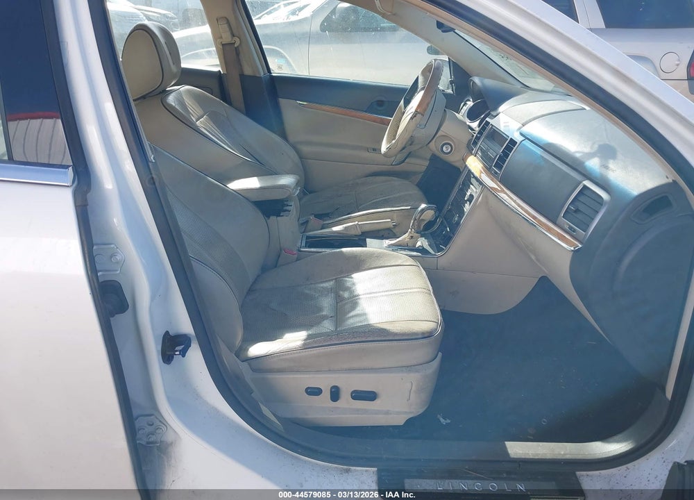 2010 LINCOLN MKZ VIN: 3LNHL2GC8AR640847