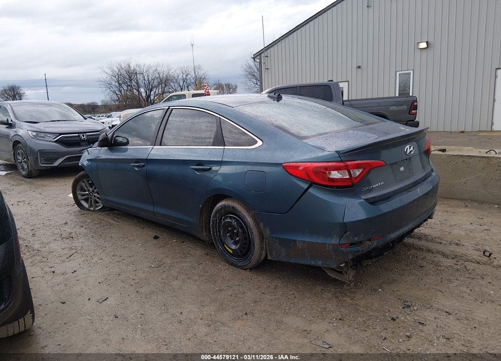 2016 HYUNDAI SONATA VIN: 5NPE24AF3GH411688