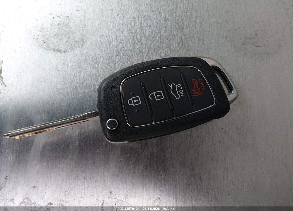 2016 HYUNDAI SONATA VIN: 5NPE24AF3GH411688