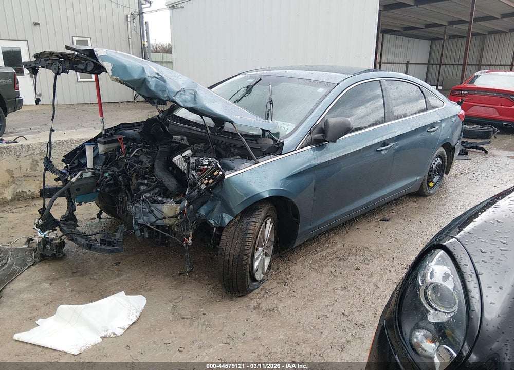 2016 HYUNDAI SONATA VIN: 5NPE24AF3GH411688