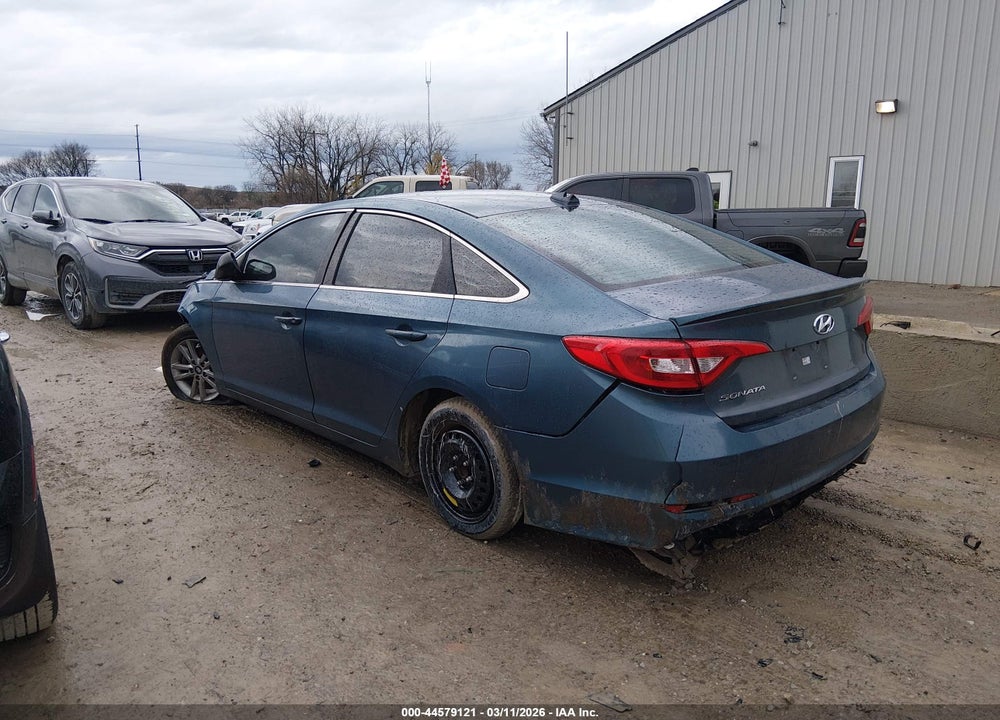 2016 HYUNDAI SONATA VIN: 5NPE24AF3GH411688
