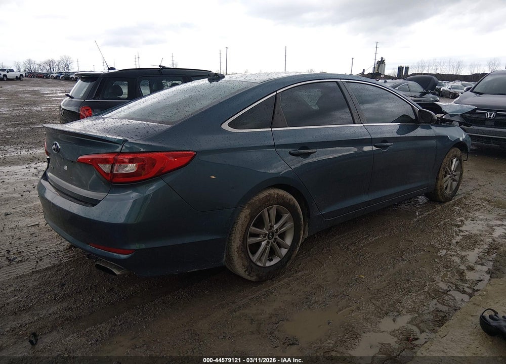 2016 HYUNDAI SONATA VIN: 5NPE24AF3GH411688