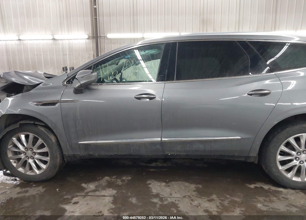 2018 BUICK ENCLAVE PREMIUM VIN: 5GAEVBKW9JJ158063