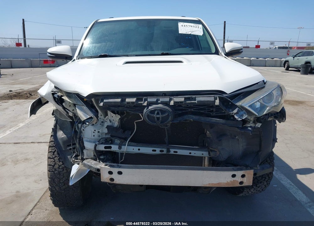 2017 TOYOTA 4RUNNER TRD OFF ROAD PREMIUM VIN: JTEBU5JR6H5438152