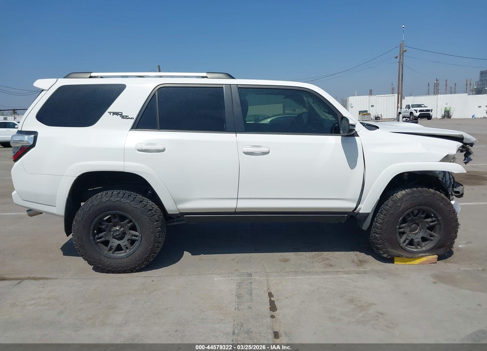 2017 TOYOTA 4RUNNER TRD OFF ROAD PREMIUM VIN: JTEBU5JR6H5438152