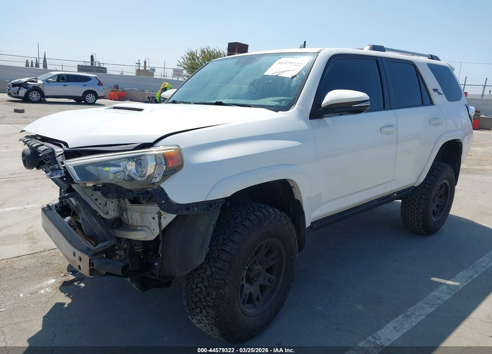 2017 TOYOTA 4RUNNER TRD OFF ROAD PREMIUM VIN: JTEBU5JR6H5438152