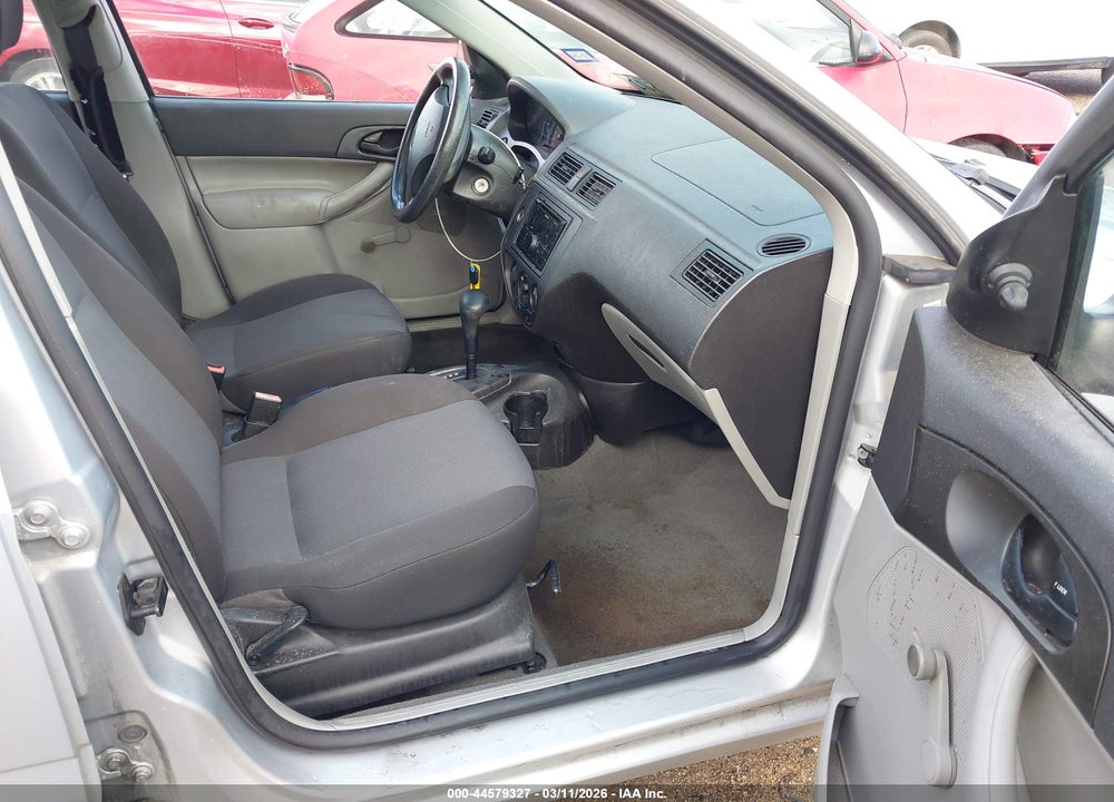 2006 FORD FOCUS ZX4 VIN: 1FAFP34N46W114480