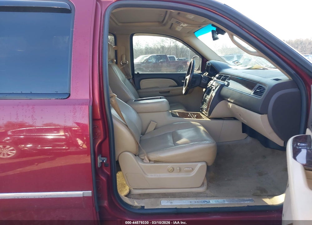 2009 GMC YUKON XL 1500 DENALI VIN: 1GKFK06279J106258