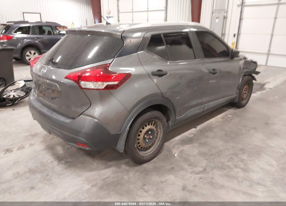 2018 NISSAN KICKS S VIN: 3N1CP5CU6JL497230