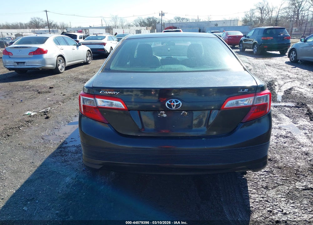 2014 TOYOTA CAMRY LE VIN: 4T4BF1FK3ER400321