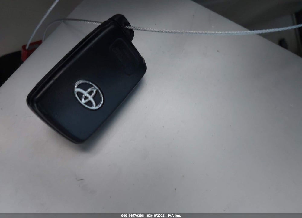 2011 TOYOTA PRIUS VIN: JTDKN3DU8B0324261