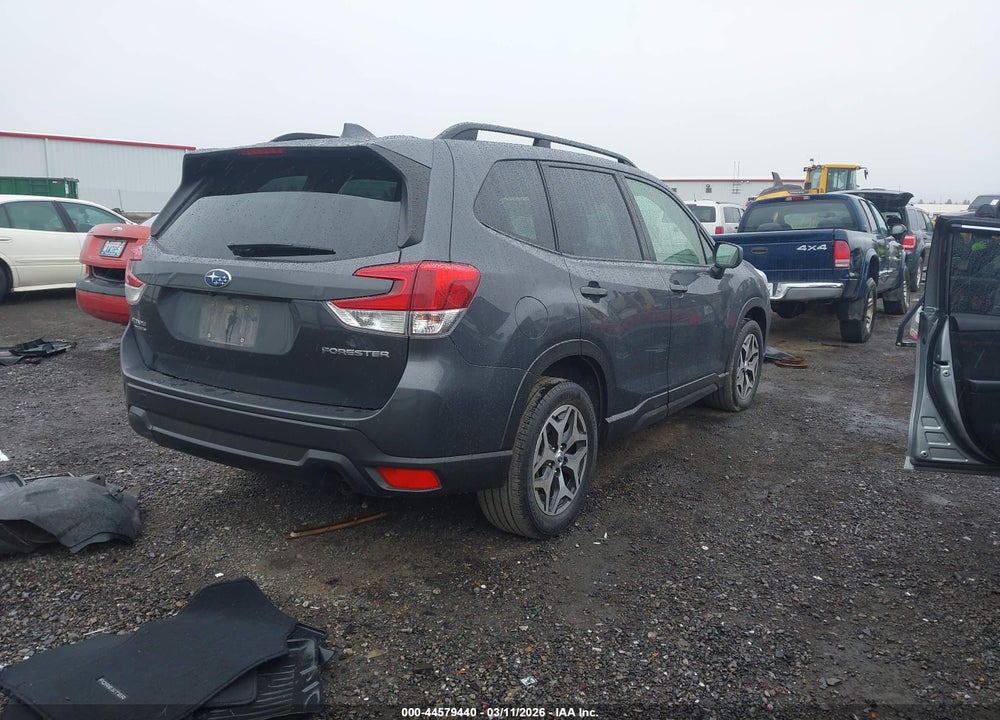 2021 SUBARU FORESTER PREMIUM VIN: JF2SKAJCXMH566189