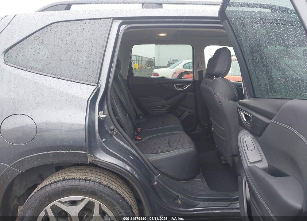 2021 SUBARU FORESTER PREMIUM VIN: JF2SKAJCXMH566189