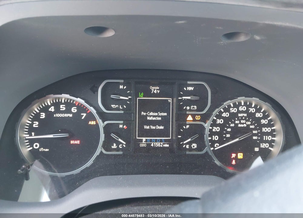 2018 TOYOTA TUNDRA SR5 5.7L V8 VIN: 5TFEY5F1XJX234523