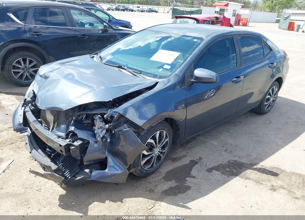 2018 TOYOTA COROLLA LE VIN: 5YFBURHEXJP743435