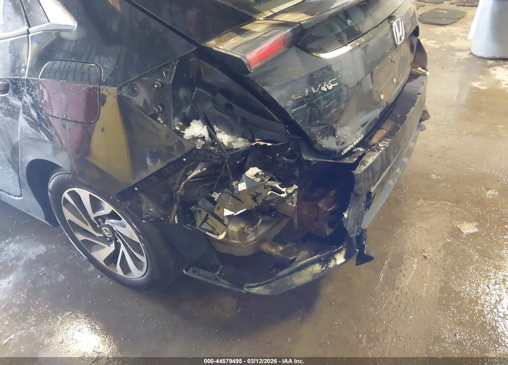 2017 HONDA CIVIC LX VIN: SHHFK7H21HU413737