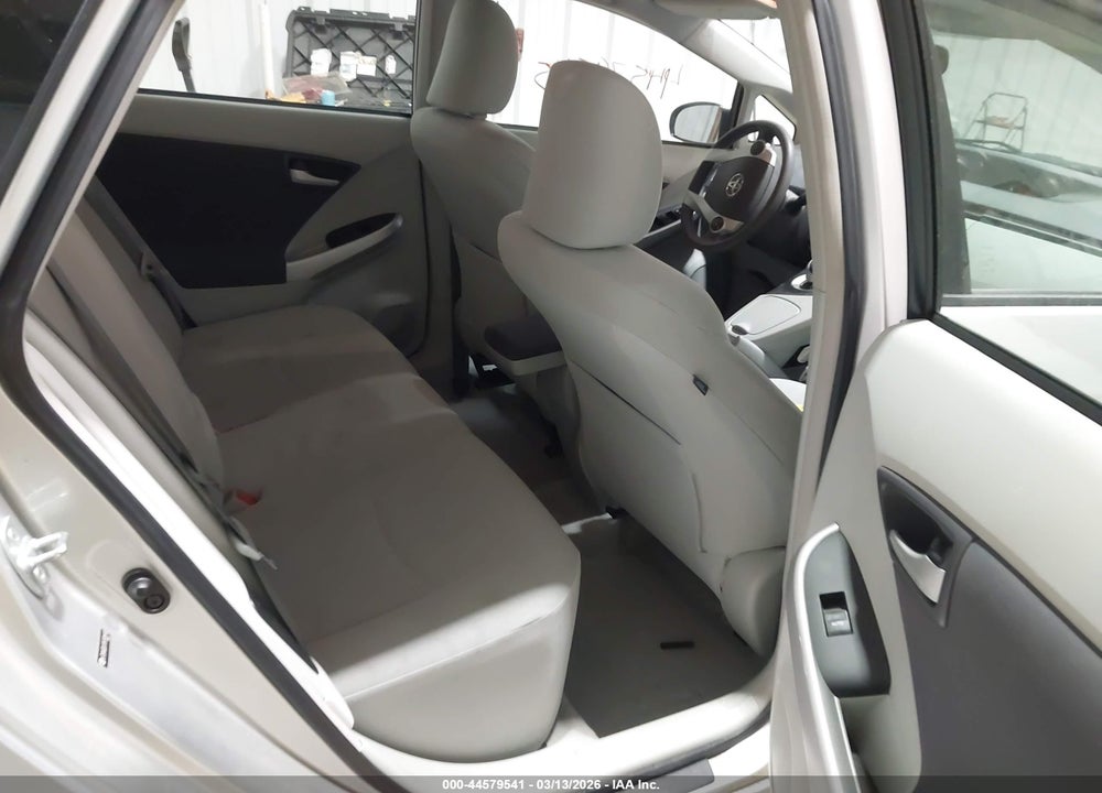 2011 TOYOTA PRIUS TWO VIN: JTDKN3DU1B5340644