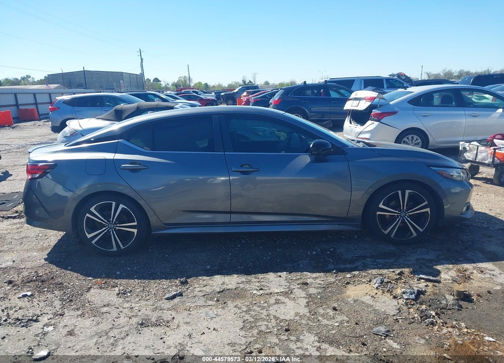 2021 NISSAN SENTRA SR XTRONIC CVT VIN: 3N1AB8DV4MY220016