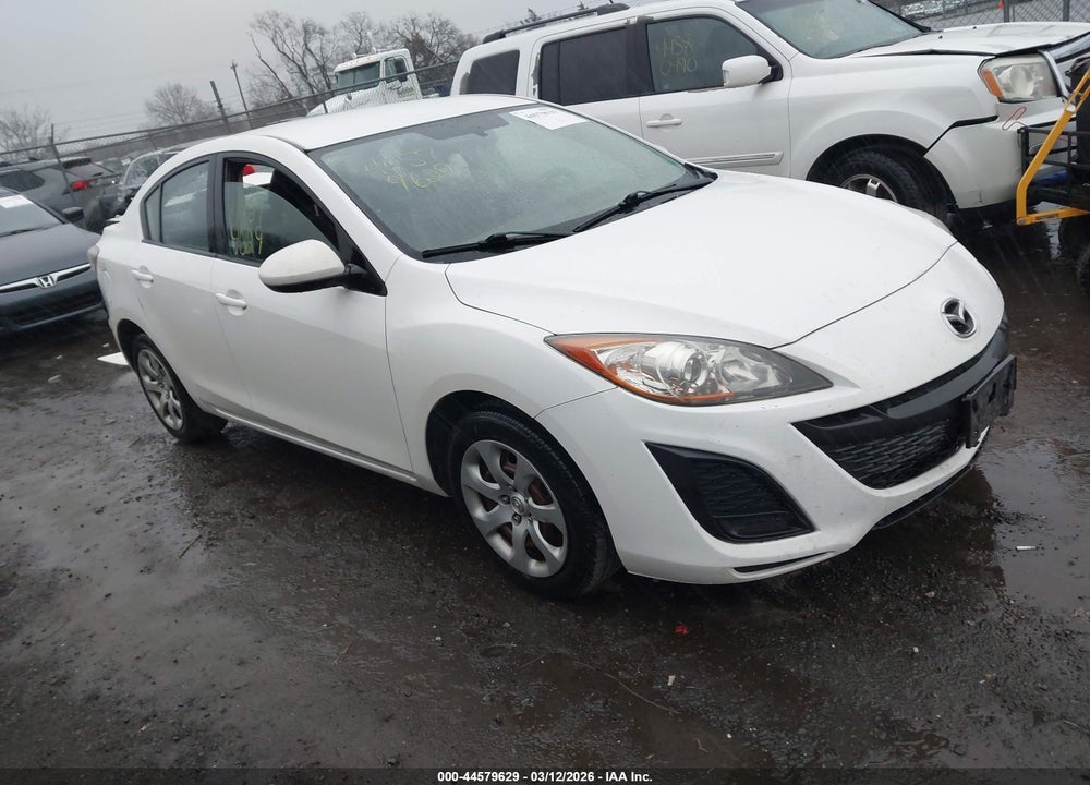 2011 MAZDA 3 I SPORT VIN: JM1BL1UF0B1372102