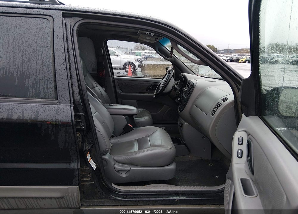 2001 FORD ESCAPE XLT VIN: 1FMCU03131KF77886