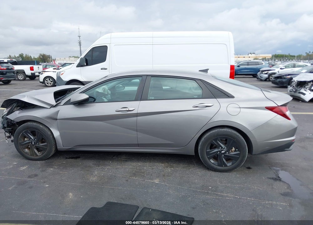 2022 HYUNDAI ELANTRA SEL VIN: KMHLM4AG4NU311611